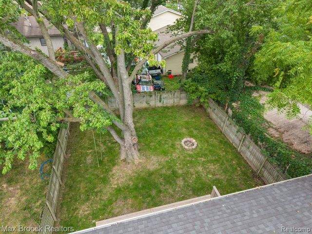 1020 Oregon Boulevard, Waterford, MI 48327