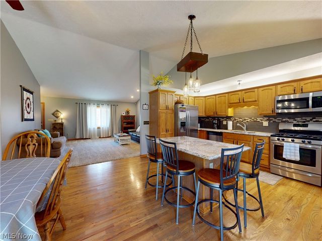 10415 Penniman Drive, Chardon, OH 44024