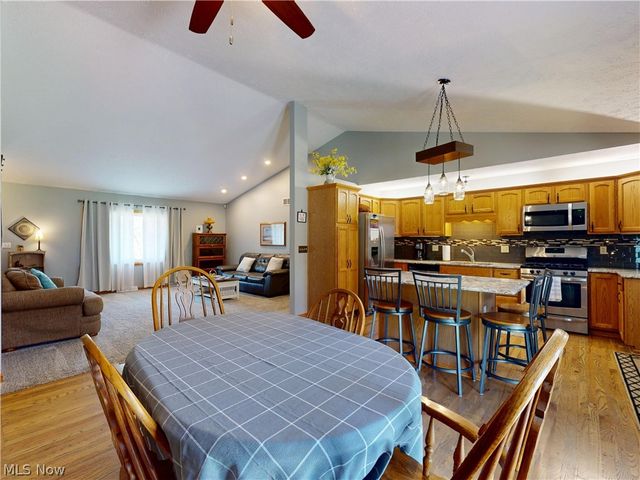 10415 Penniman Drive, Chardon, OH 44024