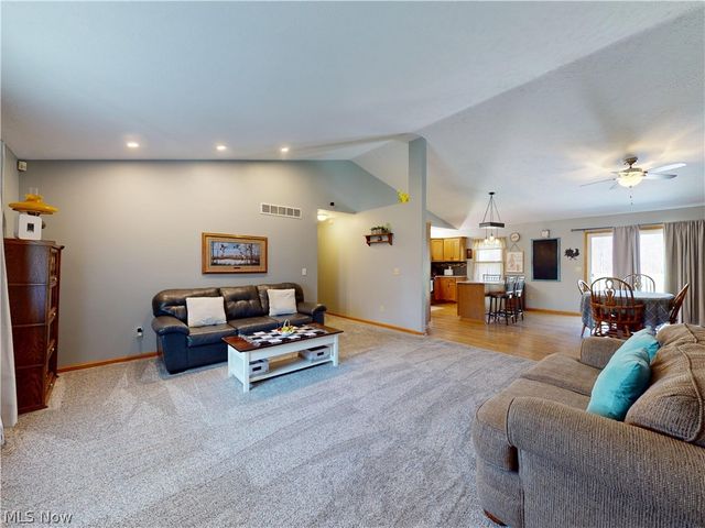 10415 Penniman Drive, Chardon, OH 44024