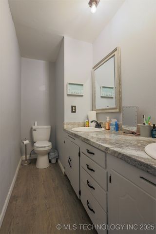 417717 E 1145 Road, Eufaula, OK 74432