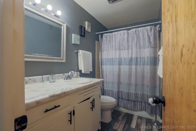 417717 E 1145 Road, Eufaula, OK 74432