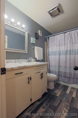 417717 E 1145 Road, Eufaula, OK 74432