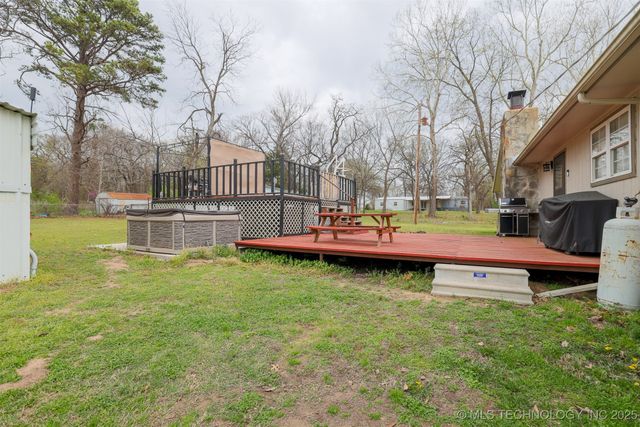 417717 E 1145 Road, Eufaula, OK 74432