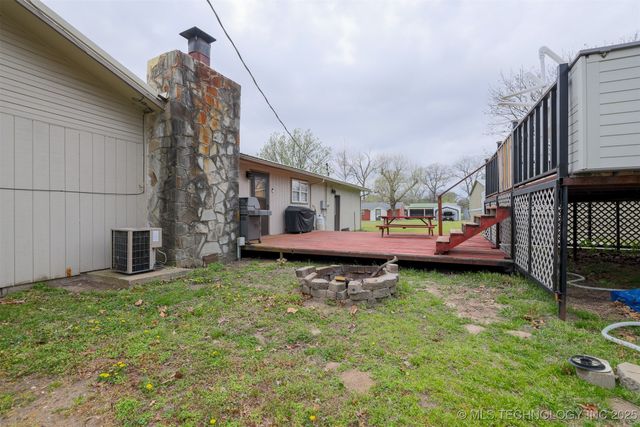 417717 E 1145 Road, Eufaula, OK 74432