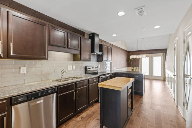 4022 Commons Dr, Spring Hill, TN 37174