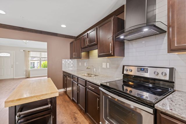 4022 Commons Dr, Spring Hill, TN 37174