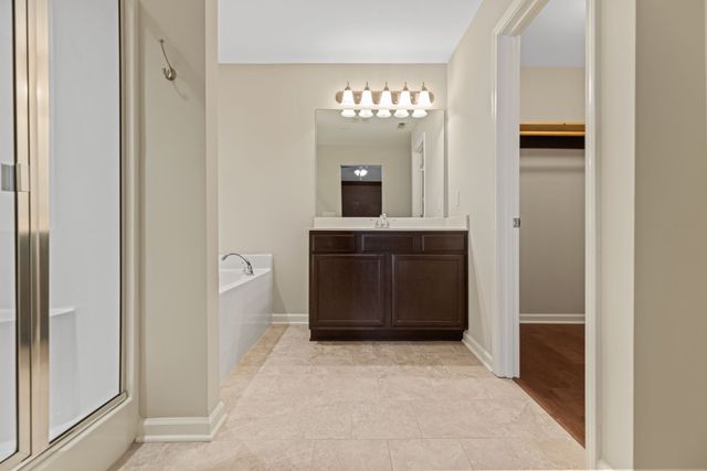 4022 Commons Dr, Spring Hill, TN 37174