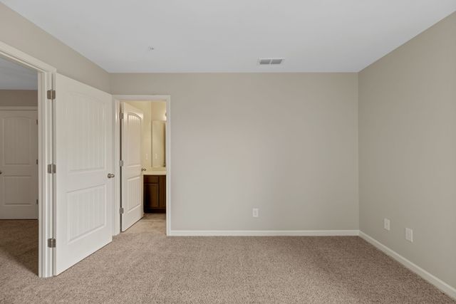 4022 Commons Dr, Spring Hill, TN 37174