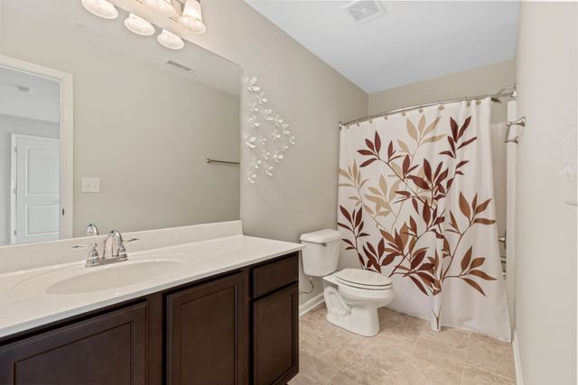 4022 Commons Dr, Spring Hill, TN 37174