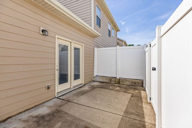4022 Commons Dr, Spring Hill, TN 37174