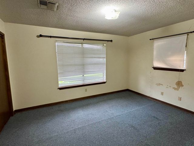 3013 Roderick St, Morgan City, LA 70380