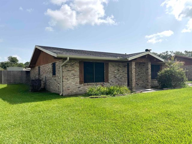 3013 Roderick St, Morgan City, LA 70380