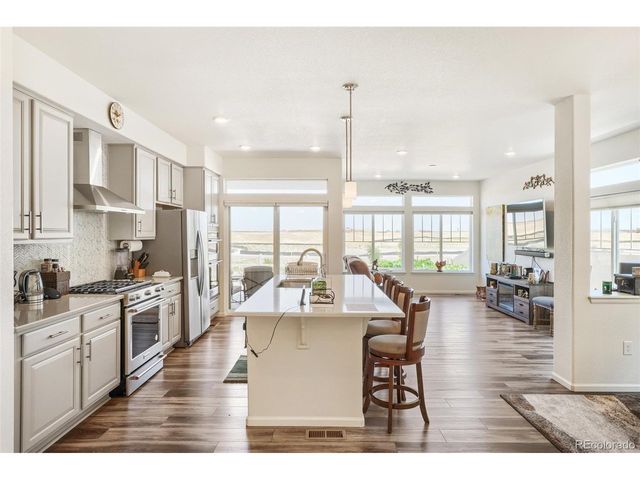 5066 N Quemoy Ct, Aurora, CO 80019