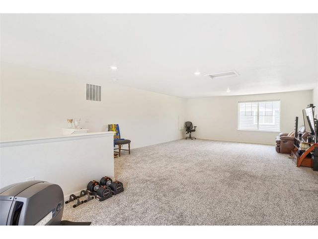 5066 N Quemoy Ct, Aurora, CO 80019