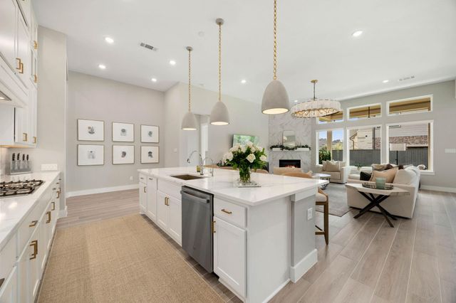 26911 Longwood Ledge Lane, The Woodlands, TX 77389