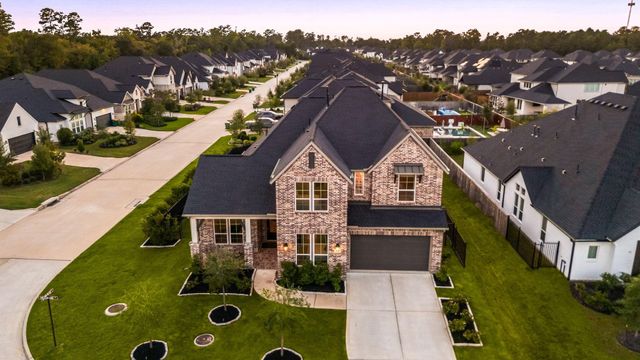 26911 Longwood Ledge Lane, The Woodlands, TX 77389