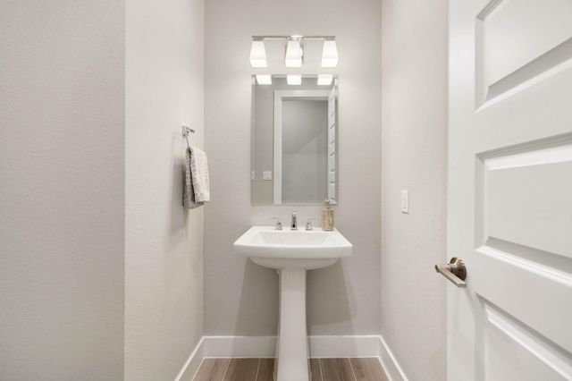 26911 Longwood Ledge Lane, The Woodlands, TX 77389