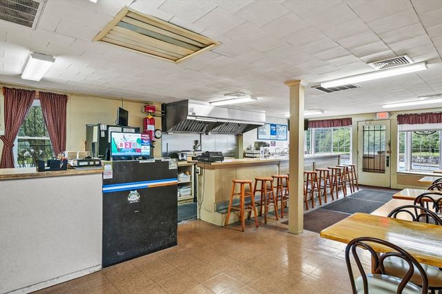 1080 Stafford Street, Leicester, MA 01542