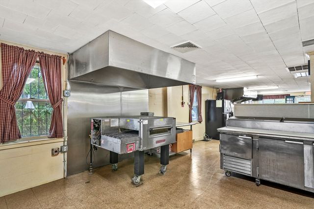 1080 Stafford Street, Leicester, MA 01542