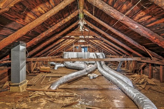 1080 Stafford Street, Leicester, MA 01542