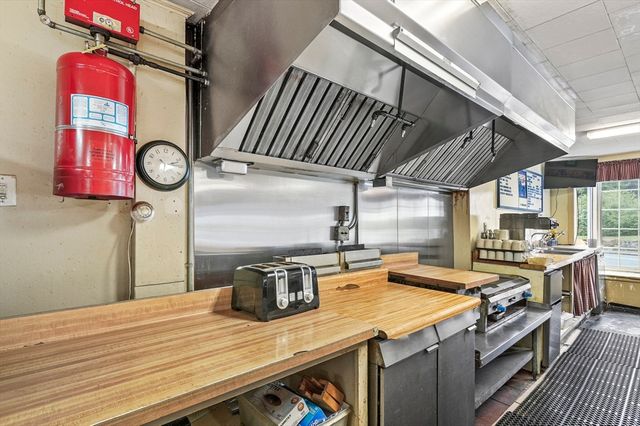 1080 Stafford Street, Leicester, MA 01542