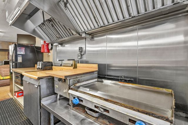 1080 Stafford Street, Leicester, MA 01542