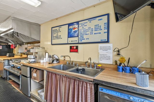 1080 Stafford Street, Leicester, MA 01542