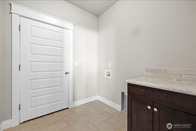 700 N Street NE, Quincy, WA 98848