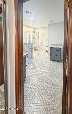 5115 W MERCER Lane, Glendale, AZ 85304