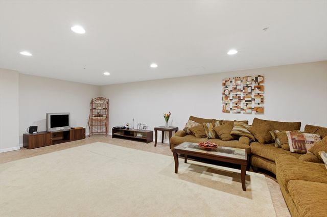 30 Franklin Street 113, Malden, MA 02148
