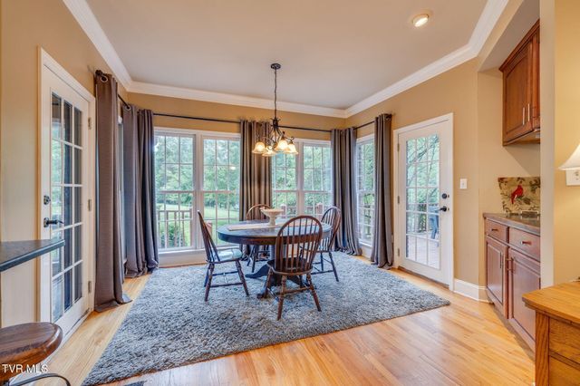 117 Quail Heights Court, Kingsport, TN 37663