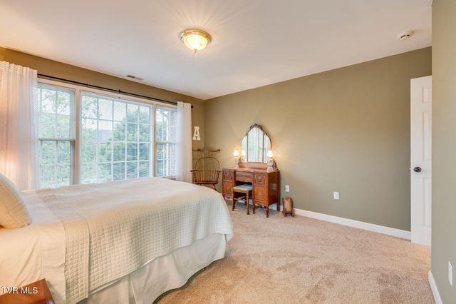 117 Quail Heights Court, Kingsport, TN 37663