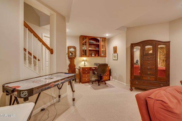 117 Quail Heights Court, Kingsport, TN 37663