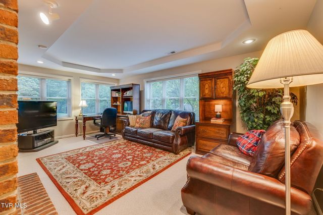 117 Quail Heights Court, Kingsport, TN 37663