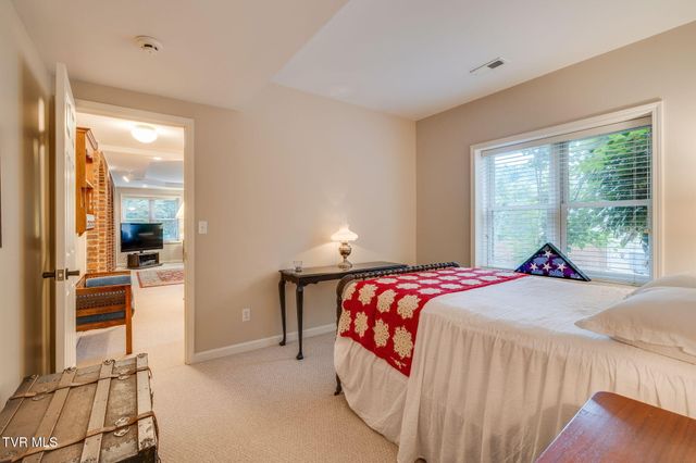 117 Quail Heights Court, Kingsport, TN 37663