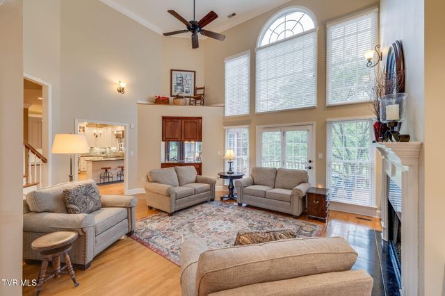 117 Quail Heights Court, Kingsport, TN 37663