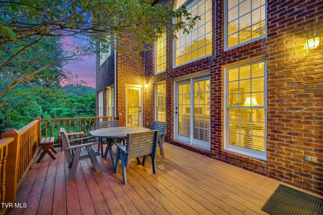 117 Quail Heights Court, Kingsport, TN 37663