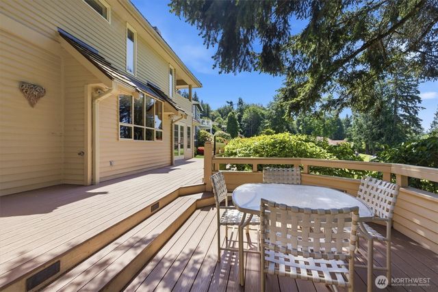 13713 209th Avenue NE, Woodinville, WA 98077
