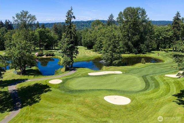 13713 209th Avenue NE, Woodinville, WA 98077