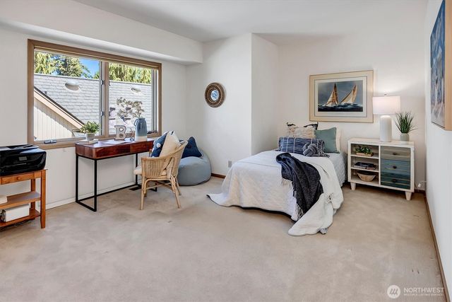 13713 209th Avenue NE, Woodinville, WA 98077