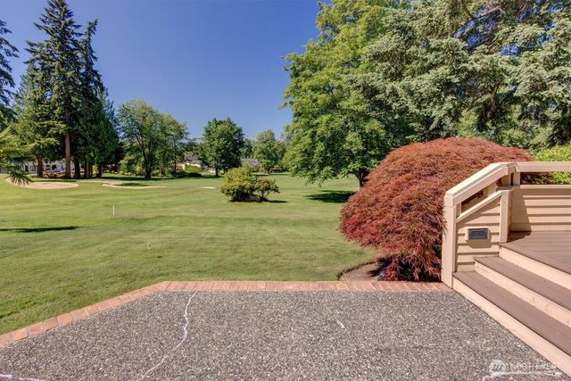 13713 209th Avenue NE, Woodinville, WA 98077