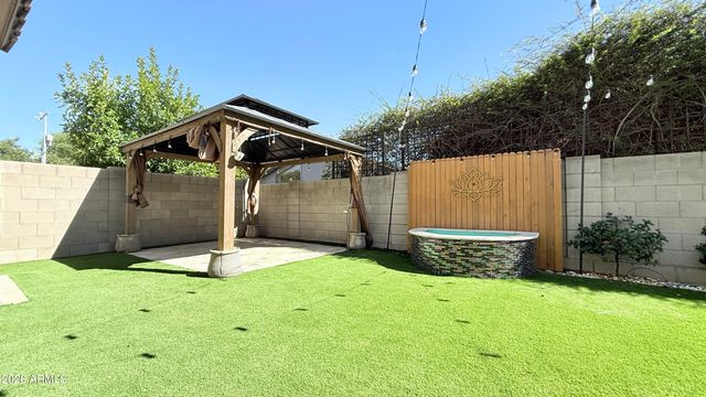 1419 E TOWN AND COUNTRY Lane, Phoenix, AZ 85014