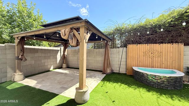 1419 E TOWN AND COUNTRY Lane, Phoenix, AZ 85014