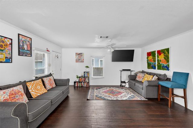 11738 Greencanyon Drive, Houston, TX 77044