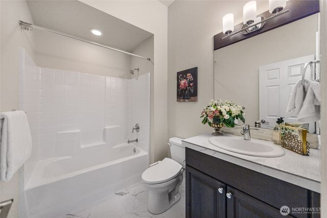 26657 SE 9th Way, Sammamish, WA 98075