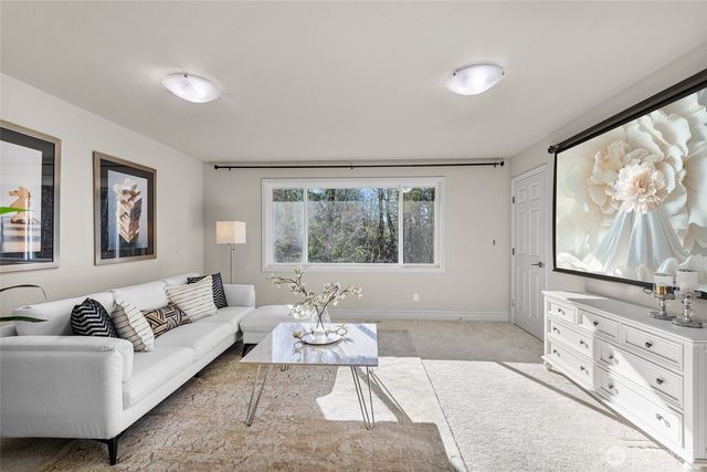 26657 SE 9th Way, Sammamish, WA 98075