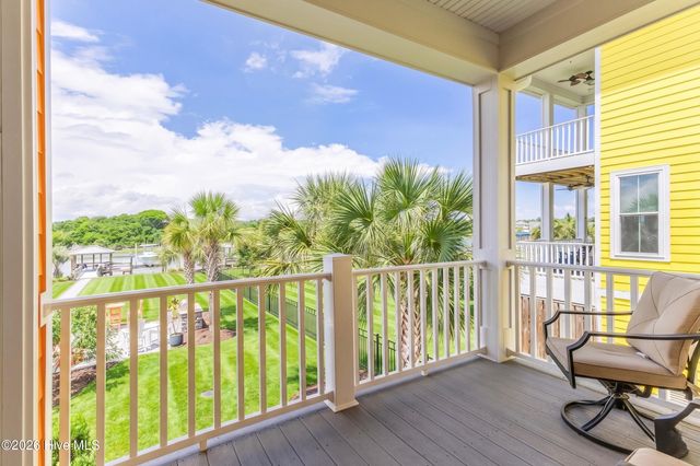 1606 E Yacht Drive, Oak Island, NC 28465