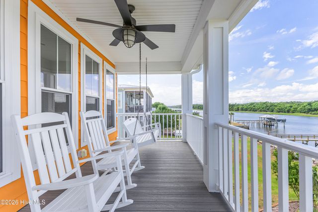 1606 E Yacht Drive, Oak Island, NC 28465