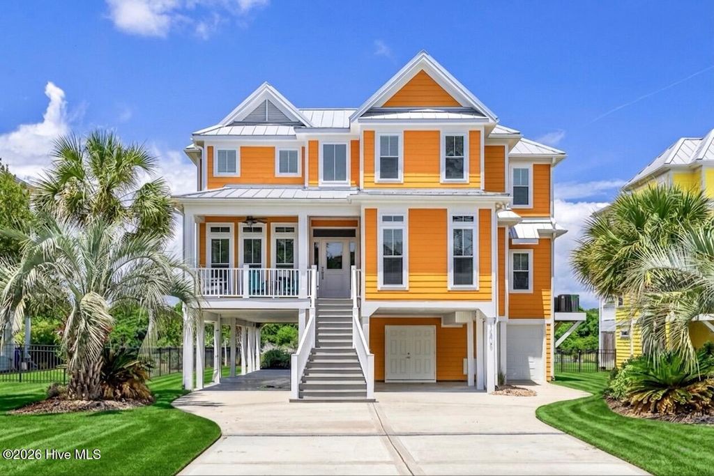 1606 E Yacht Drive, Oak Island, NC 28465